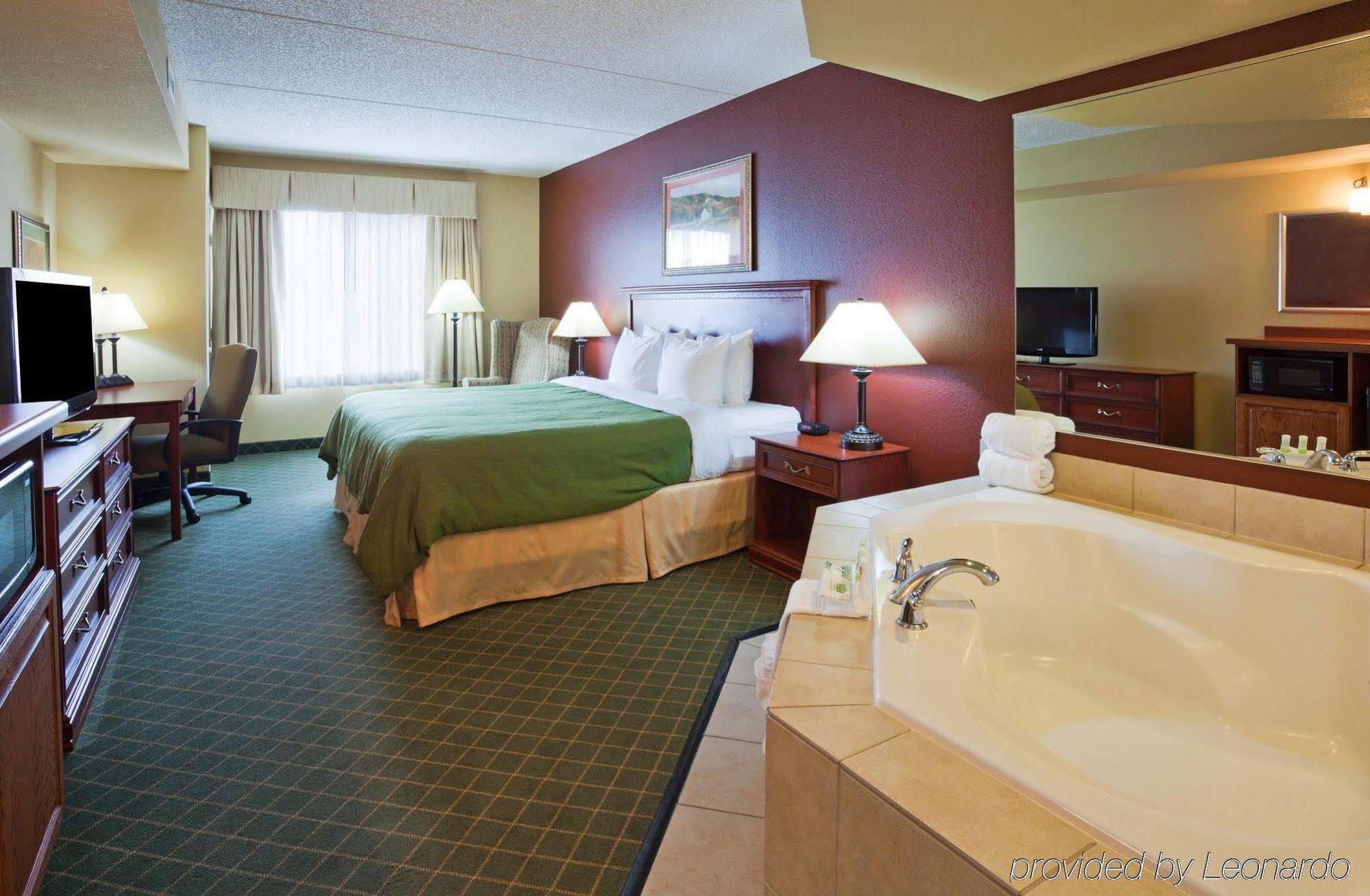 Comfort Inn & Suites St Paul Northeast Vadnais Heights Εξωτερικό φωτογραφία